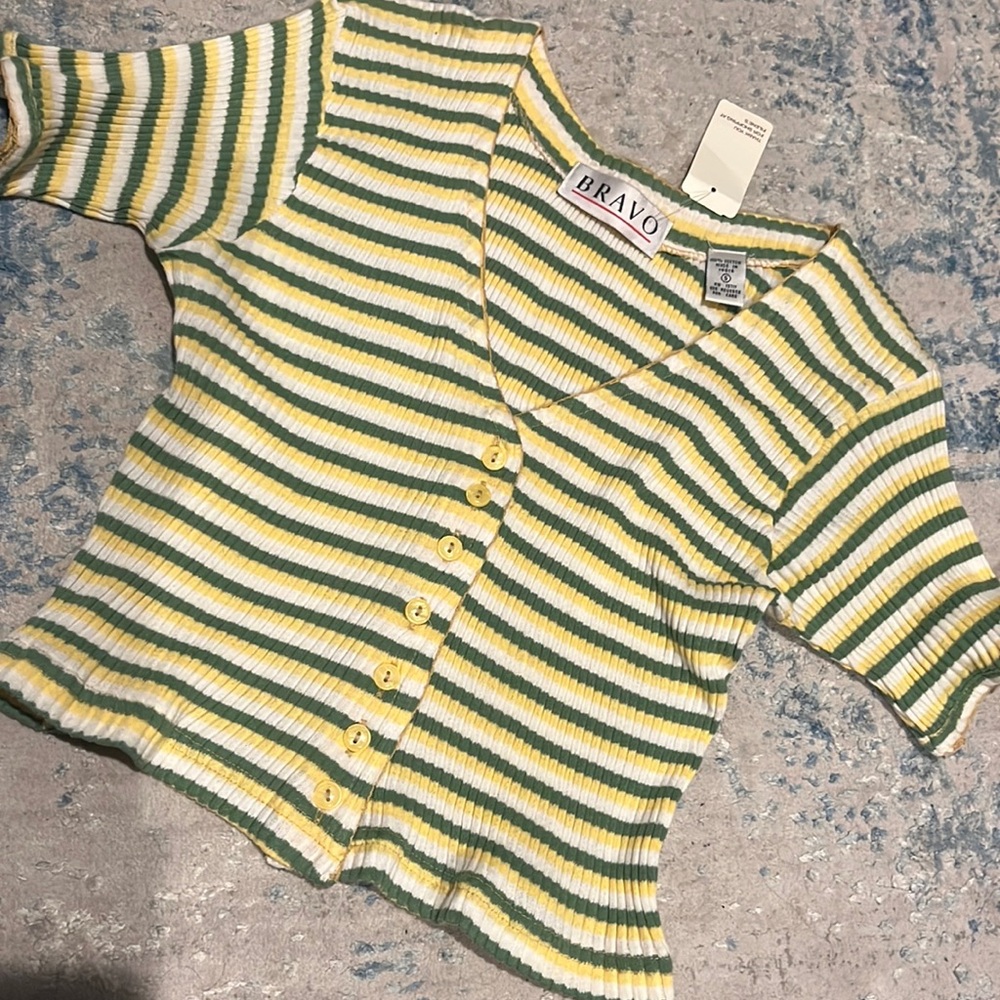 Bravo brand 1990s vintage top new w tags from Filenes!